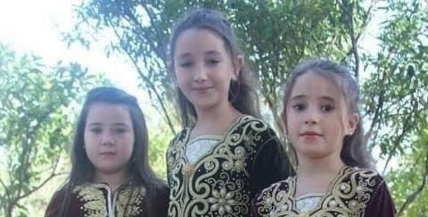 أطفال الجزائر في ملابس تراثية
