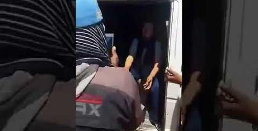 بالفيديو| ملثمون يعتدون على طالبة وسائق أجرة بدعوى الاختلاء ببعضهما في نهار رمضان