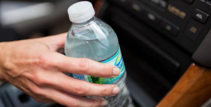 4 أنواع لزجاجات المياه الصحية