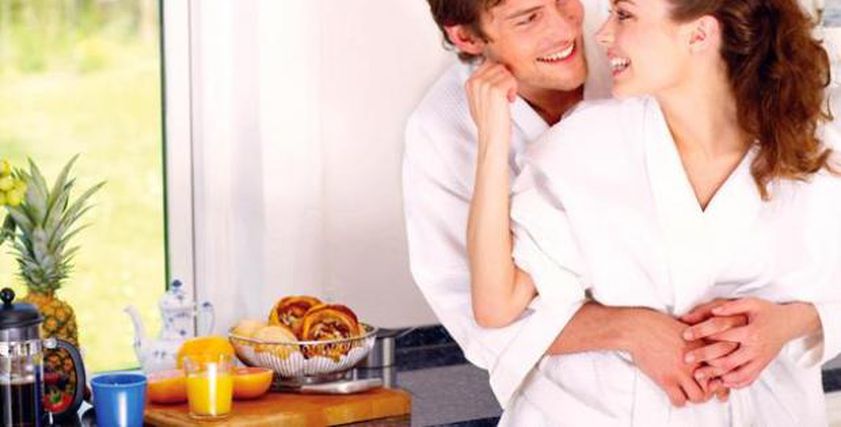 دراسة: ممارسة العلاقة الزوجية يخفض 306 سعر حراري خلال نص ساعة