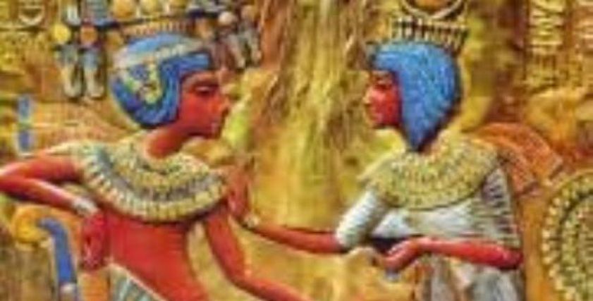 فرعون قديم وزوجته