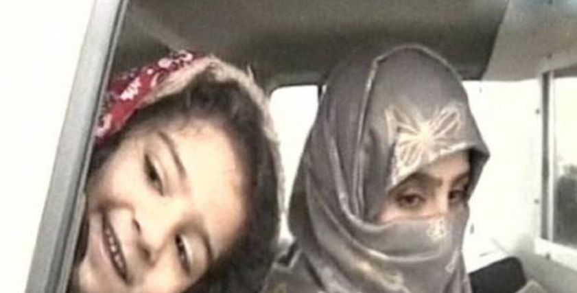 سجى الدليمي وابنتها هاجر البغدادي