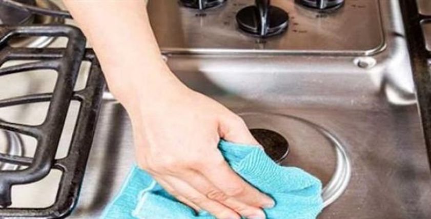 طريقة سهلة وبسيطة لتنظيف البوتاجاز بدون غسيل