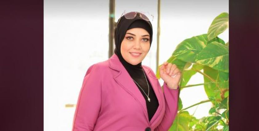 رشا أمين تؤسس مبادرة تعليم التفصيل للمطلقات
