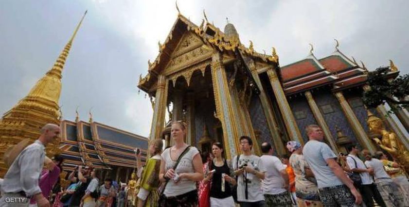 اعتقال سائحة تايلاندية بسبب تصرفها غير لائق في إحدى المعابد