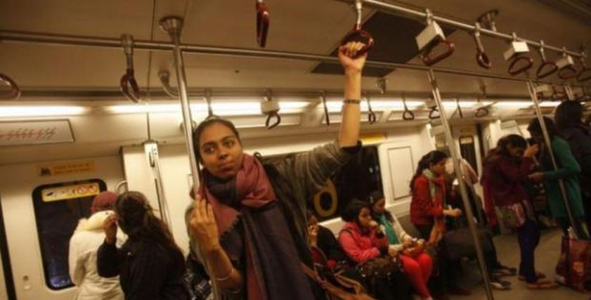 لحمايتهن من الجرائم..وسائل النقل مجانية للنساء في نيو دلهي
