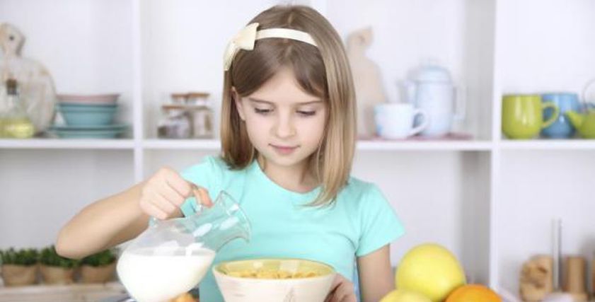 ما هي مكونات وجبة الصحية التي تساعد طفلك على التركيز والتحصيل الدراسي الجيد