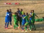 حرب شوارع في مباراة كي تي تنزانيا ويانج أفريكانز بالدوري التنزاني (فيديو)