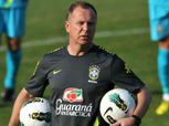 فريق برازيلي يبعد "مانو" عن حسابات الأهلي لخلافة فايلر