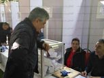بالصور| عبد الحكيم عبد الناصر يدلي بصوته في انتخابات هليوبوليس