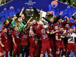 لاعبو الزمالك يشاهدون احتفالات ليفربول بالتتويج بدوري أبطال أوروبا