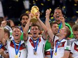 «كلوزه» يحمل كأس العالم في قرعة مونديال روسيا 2018
