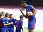 «برشلونة» يستعد للاستغناء عن ياري مينا بعد كأس العالم