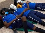 لاعبو المنتخب الجابوني محتجزون في مطار جامبيا قبل مباراة اليوم (صور)