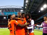 منتخب هولندا يتجاوز أوكرانيا بثلاثية في مباراة مثيرة بقيادة فاينالدوم