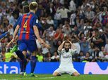 بالصور| «كاربخال» يثير غضب جماهير ريال مدريد بعد ظهوره بالـ«الشيشة»