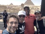 بالصور| أساطير الكرة الأفريقية في الأهرامات استعدادا لقرعة كأس أمم أفريقيا