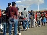 جماهير الأهلي ينتظمون في طوابير لدخول ستاد القاهرة قبل مواجهة صن داونز (صور)