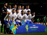 منتخب البرازيل يرتدي القمصان البيضاء تكريمًا لأساطير السامبا
