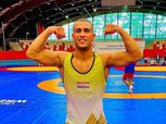 عماد أشرف يتوج بميدالية بطولة العالم للمصارعة للشباب