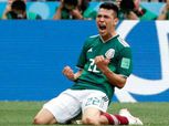«لوزانو» رجل مباراة ألمانيا والمكسيك