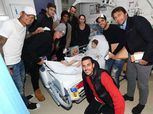 بالصور| فريق تشيلسي يزور مستشفى للأطفال