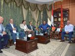 وزير الرياضة يلتقى محافظ بورسعيد في حضور "حلبية"