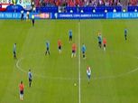 بالفيديو| مشجع يقتحم ملعب مباراة تشيلي وأوروجواي بـ"كوبا أمريكا"