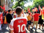 بالصور| جماهير ألمانيا تتجمع في برلين تضامنا مع «أوزيل»