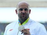 لاعب بولندي يعرض ميداليته الأولمبية للبيع لإنقاذ حياة طفل