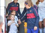 ريال مدريد يكافئ طفلة بكت رفضا لمرافقة لاعبة برشلونة في "كلاسيكو السيدات"