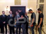 بالصور.. رباعي الأهلي يؤدي واجب العزاء في وفاة شقيق طارق قنديل