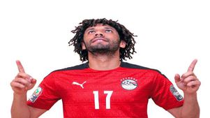 محمد االنني لاعب أرسنال