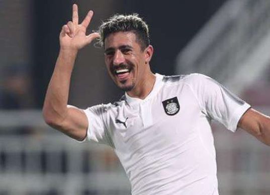 مصير انتقال بغداد بونجاح للأهلي بسبب كأس العالم