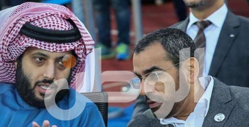بالفيديو| لاعبو بيراميدز لتركي آل الشيخ: «مش هنكمل من غيرك»