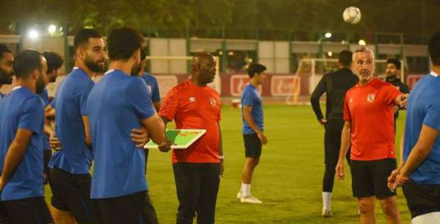 مران الأهلي: أول ظهور للمدرب الجديد ومحمد الشناوي يشارك تدريجيا