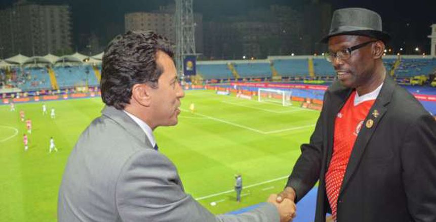بالصور| وزير الرياضة يشاهد مباراة افتتاح المجموعة الثانية باستاد الإسكندرية