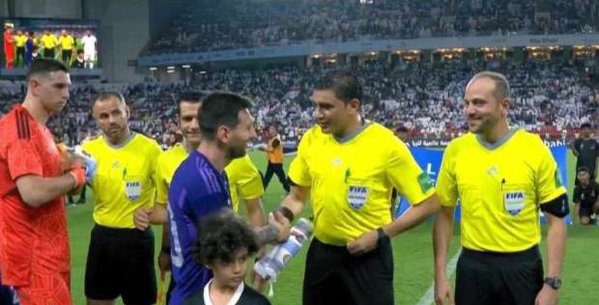كواليس ما دار بين ميسي وإبراهيم نور الدين في مباراة الأرجنتين والإمارات