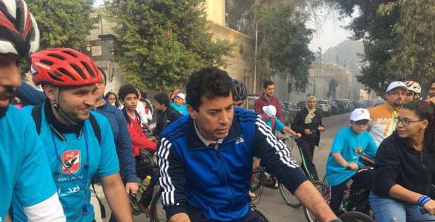 بالصور| وزير الرياضة يقود ماراثون للدراجات وماراثون للمشي بمحافظة القاهرة