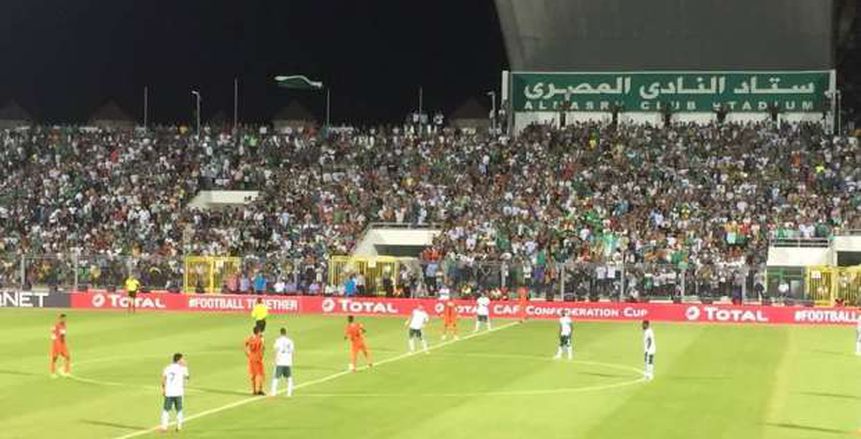 حكم مباراة المصري ونهضة بركان يرفض الوقوف دقيقة حداد على روح "أخميس"