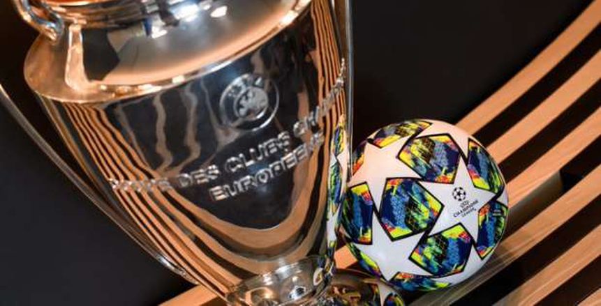 بالصور| مزيج من الأوان والنجوم.. الكشف عن كرة دوري أبطال أوروبا 2020