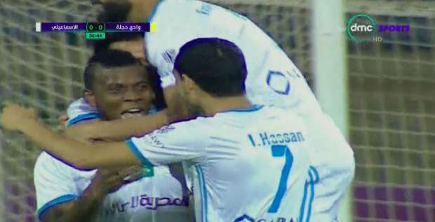 بالفيديو| الإسماعيلي يواصل التشبث بصدارة الدوري بفوز صعب على وادي دجلة