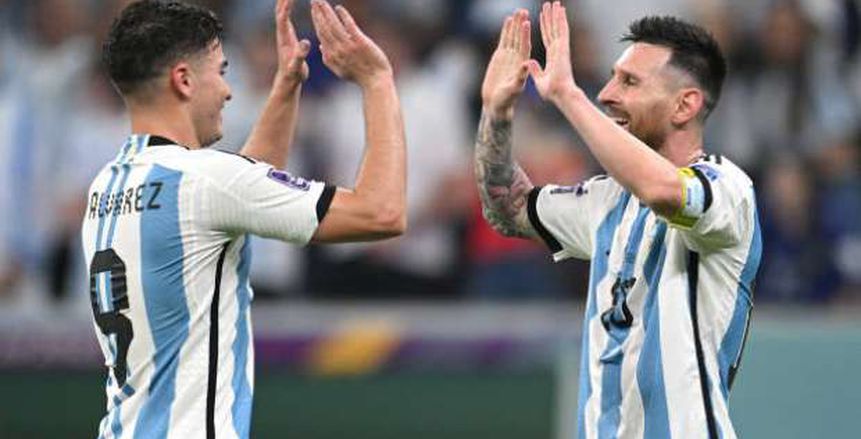 ليونيل ميسي يقود تشكيل الأرجنتين لمواجهة فرنسا في نهائي كأس العالم