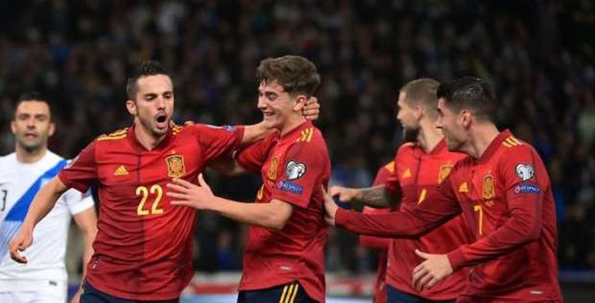 أولمو وسارابيا يقودان هجوم إسبانيا أمام السويد في تصفيات كأس العالم