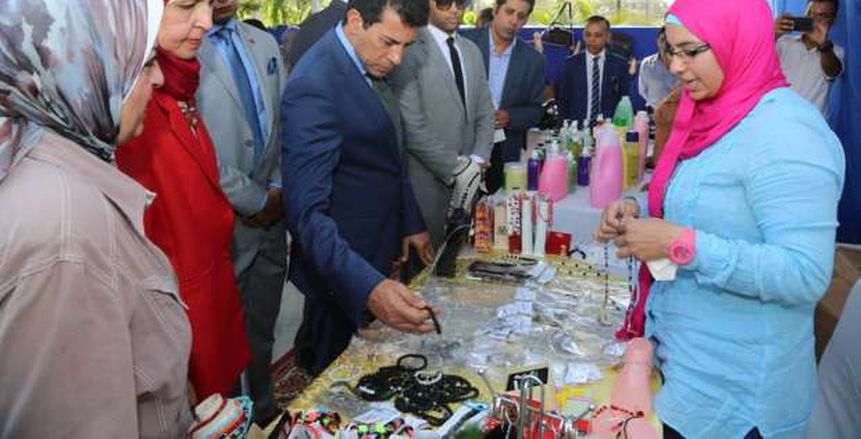 وزير الرياضة يفتتح معرض تسويق منتجات المشروعات الصغيرة بشباب الجزيرة