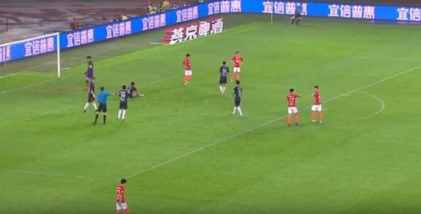 بالفيديو| فريق صيني يشارك بـ3 حراس في مباراة واحدة ويخسر بخماسية