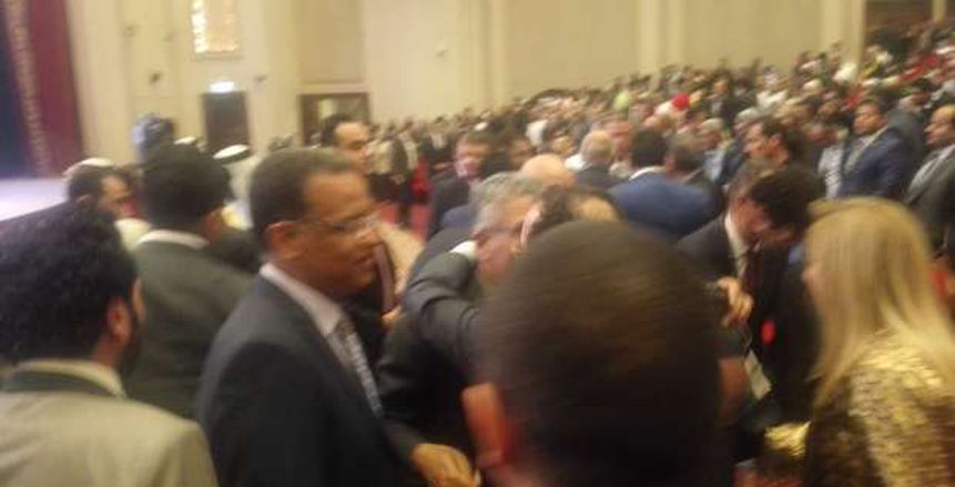 بالصور| «مُسلم» يُهنئ وزيري الرياضة المصري والتونسي بحفل القاهرة عاصمة الشباب العربي