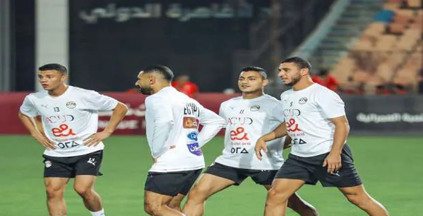 بوز سبورت | محمد صلاح يجتمع بلاعبي منتخب مصر.. ومحاضرة فنية لحسام حسن