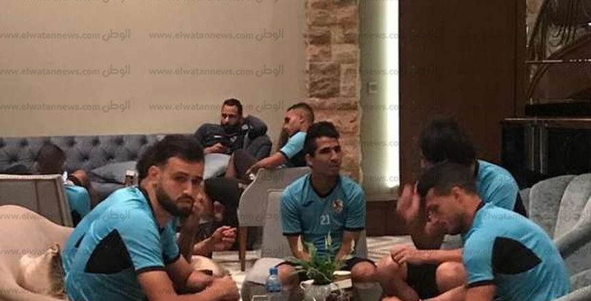 فريق الزمالك يعود من الكويت بعد التأهل العربي