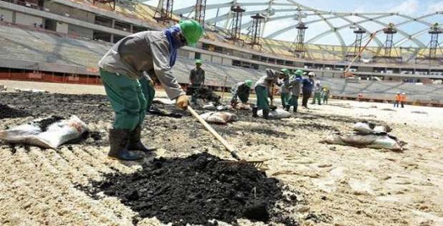 وفاة «عامل نيبالي» تفتح ملف سقوط الضحايا بـ «مونديال قطر»